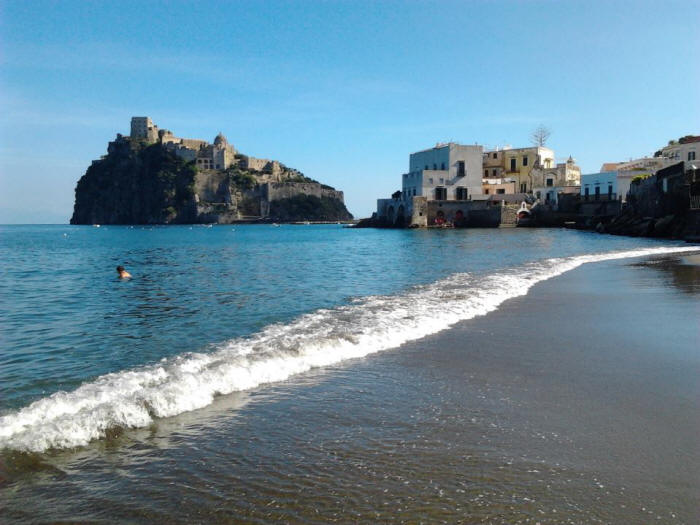 Baden im Herbst auf Ischia